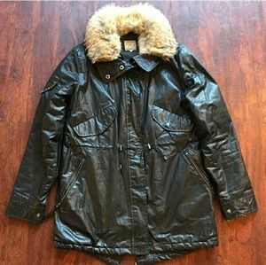 SAM. Coated Camper Parka size Large